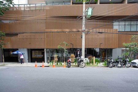 Studio para alugar com 33m², 1 quarto e sem vagaFachada e portaria