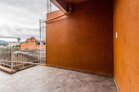Casa para alugar com 48m², 2 quartos e sem vaga Casa para alugar com 48m², 2 quartos e sem vagaVaranda