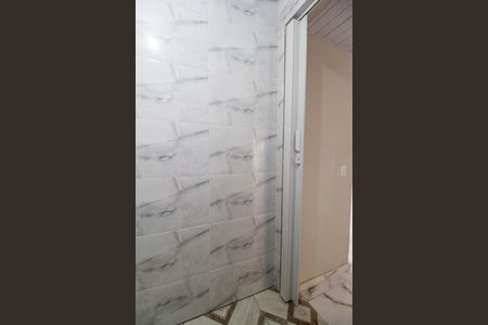 Casa para alugar com 48m², 2 quartos e sem vaga Casa para alugar com 48m², 2 quartos e sem vagaBanheiro