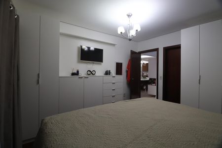 Casa à venda com 170m², 3 quartos e 3 vagasSuíte 1