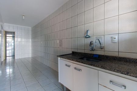 Casa à venda com 410m², 2 quartos e 1 vaga Casa à venda com 410m², 2 quartos e 1 vagaCozinha