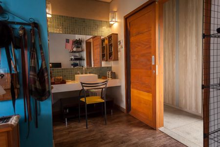 Casa de condomínio à venda com 390m², 4 quartos e 6 vagas Casa de condomínio à venda com 390m², 4 quartos e 6 vagasSuíte 2