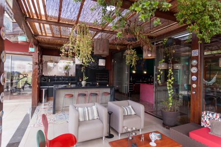 Casa de condomínio à venda com 390m², 4 quartos e 6 vagas Casa de condomínio à venda com 390m², 4 quartos e 6 vagasVaranda gourmet