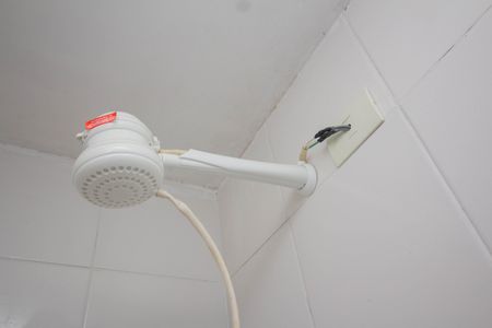 Casa à venda com 180m², 2 quartos e 3 vagas Casa à venda com 180m², 2 quartos e 3 vagasBanheiro 2