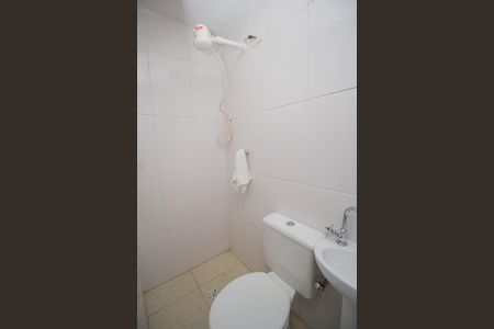 Casa à venda com 180m², 2 quartos e 3 vagas Casa à venda com 180m², 2 quartos e 3 vagasBanheiro 2