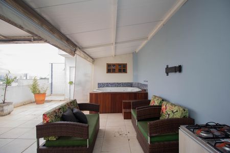 Casa à venda com 180m², 2 quartos e 3 vagas Casa à venda com 180m², 2 quartos e 3 vagasLounge