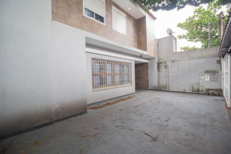 Casa à venda com 180m², 2 quartos e 3 vagas Casa à venda com 180m², 2 quartos e 3 vagasGaragem
