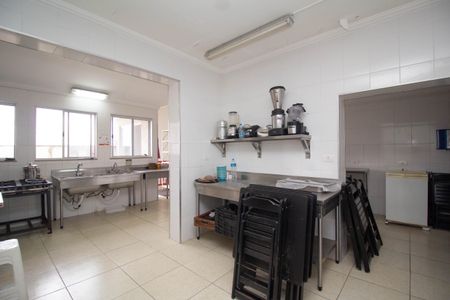 Casa à venda com 180m², 2 quartos e 3 vagas Casa à venda com 180m², 2 quartos e 3 vagasCozinha