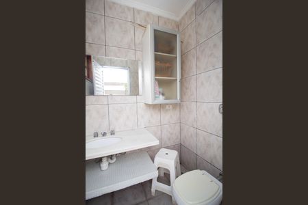 Casa à venda com 180m², 2 quartos e 3 vagas Casa à venda com 180m², 2 quartos e 3 vagasBanheiro