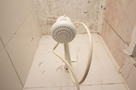 Casa à venda com 180m², 2 quartos e 3 vagas Casa à venda com 180m², 2 quartos e 3 vagasBanheiro 3