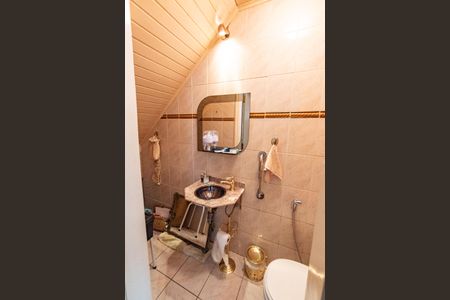 Casa à venda com 195m², 3 quartos e 2 vagasLavabo