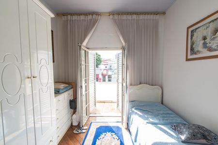 Casa à venda com 195m², 3 quartos e 2 vagasQuarto 2