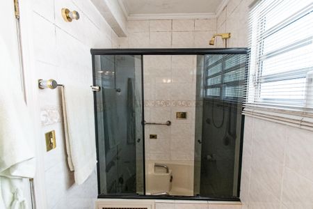 Casa à venda com 195m², 3 quartos e 2 vagasBanheiro da Suíte