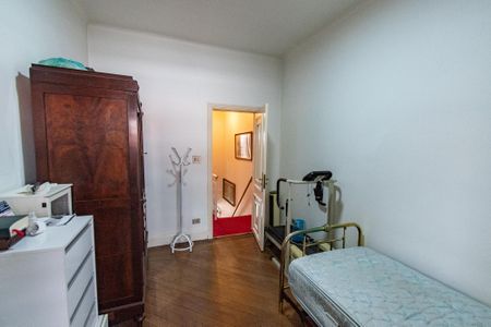 Casa à venda com 195m², 3 quartos e 2 vagasSuíte