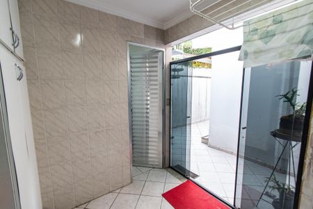Casa à venda com 195m², 3 quartos e 2 vagasÁrea de serviço
