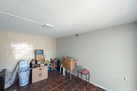 Casa à venda com 156m², 3 quartos e 4 vagas Casa à venda com 156m², 3 quartos e 4 vagasGaragem