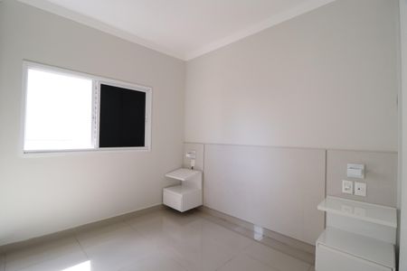 Apartamento para alugar com 69m², 2 quartos e 1 vagaSuite