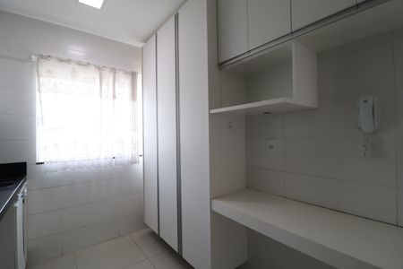 Apartamento para alugar com 69m², 2 quartos e 1 vagaÁrea de Serviço