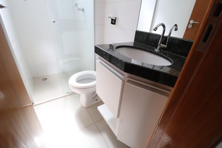 Apartamento para alugar com 69m², 2 quartos e 1 vagaBanheiro Social