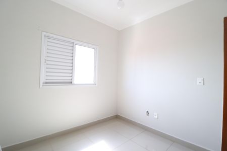 Apartamento para alugar com 69m², 2 quartos e 1 vagaQuarto