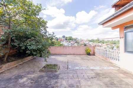 Casa para alugar com 114m², 2 quartos e 1 vagaQuintal