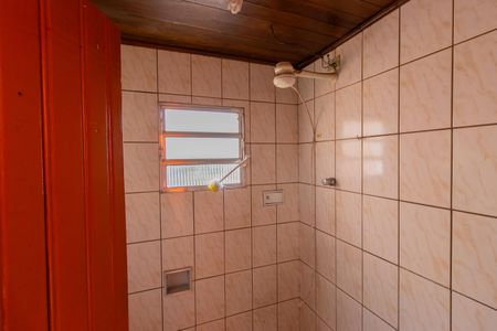 Casa para alugar com 114m², 2 quartos e 1 vagaBanheiro do quintal