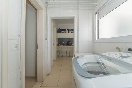 Apartamento à venda com 128m², 3 quartos e 2 vagasLavanderia