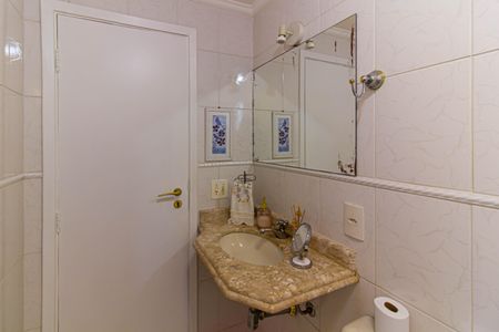 Apartamento à venda com 104m², 3 quartos e 2 vagasBanheiro Social