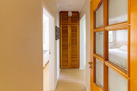 Apartamento à venda com 104m², 3 quartos e 2 vagasCorredor