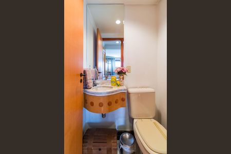 Apartamento à venda com 105m², 3 quartos e 2 vagas Apartamento à venda com 105m², 3 quartos e 2 vagasBanheiro