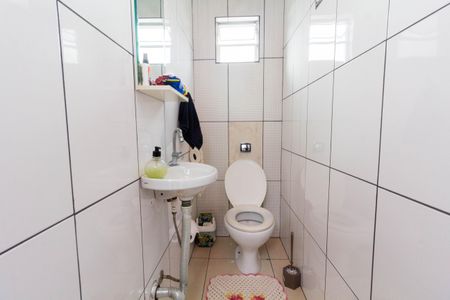 Casa à venda com 280m², 8 quartos e 5 vagasCASA 3: BANHEIRO 2