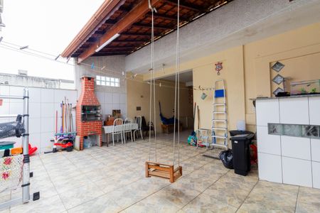 Casa à venda com 280m², 8 quartos e 5 vagasCASA 3: QUINTAL E ÁREA DE SERVIÇO