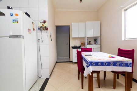 Casa à venda com 280m², 8 quartos e 5 vagasCASA 3: COZINHA