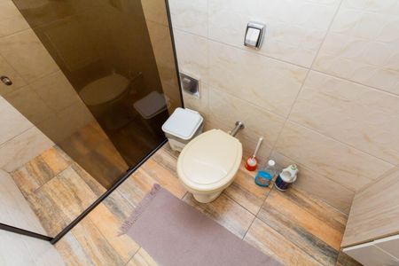 Casa à venda com 280m², 8 quartos e 5 vagasCASA 1: BANHEIRO 3