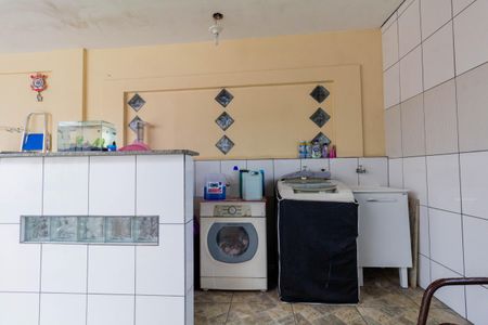 Casa à venda com 280m², 8 quartos e 5 vagasCASA 3: QUINTAL E ÁREA DE SERVIÇO