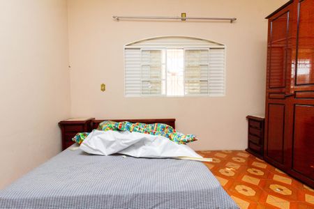 Casa à venda com 280m², 8 quartos e 5 vagasCASA 2: QUARTO