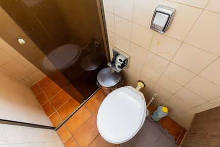 Casa à venda com 280m², 8 quartos e 5 vagasCASA 1: BANHEIRO 1