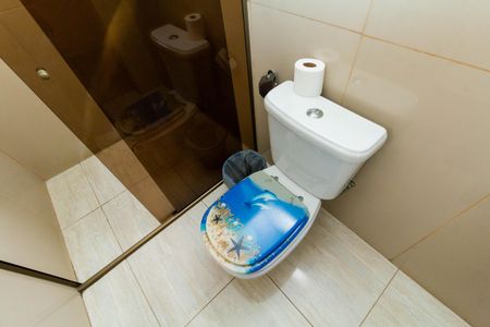 Casa à venda com 280m², 8 quartos e 5 vagasCASA 1: BANHEIRO 2