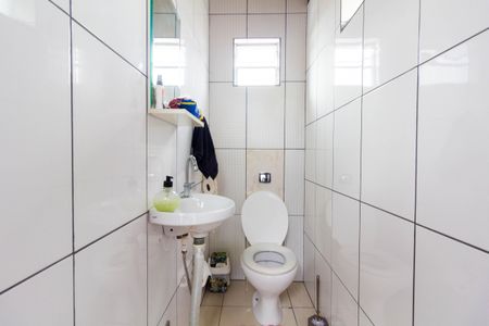 Casa à venda com 280m², 8 quartos e 5 vagasCASA 3: BANHEIRO 2