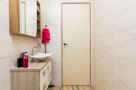 Casa à venda com 280m², 8 quartos e 5 vagasCASA 1: BANHEIRO 3