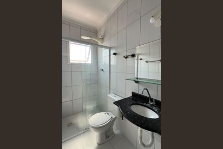 Apartamento para alugar com 120m², 3 quartos e 2 vagas Apartamento para alugar com 120m², 3 quartos e 2 vagasBanheiro da Suíte 1