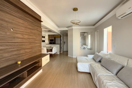 Apartamento para alugar com 120m², 3 quartos e 2 vagas Apartamento para alugar com 120m², 3 quartos e 2 vagasSala