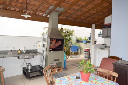 Casa à venda com 210m², 2 quartos e 1 vagaQuintal/Churrasqueira