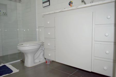 Casa à venda com 210m², 2 quartos e 1 vagaBanheiro social