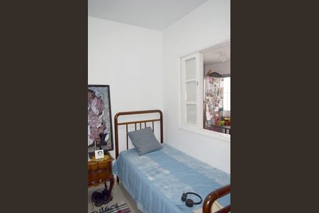 Casa à venda com 210m², 2 quartos e 1 vagaQuarto