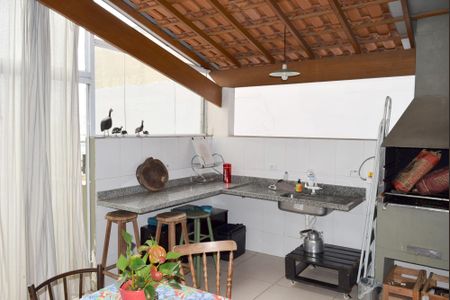 Casa à venda com 210m², 2 quartos e 1 vagaQuintal/Churrasqueira