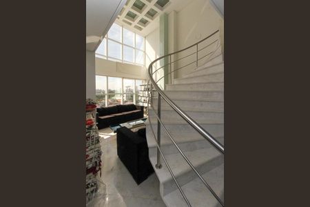 Apartamento à venda com 380m², 4 quartos e 6 vagasSala