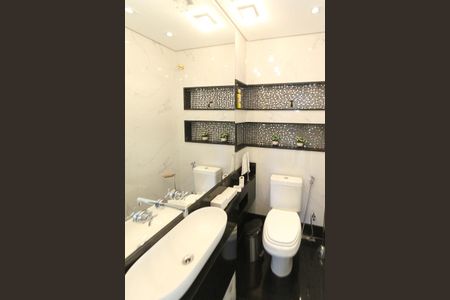 Apartamento à venda com 380m², 4 quartos e 6 vagasLavabo