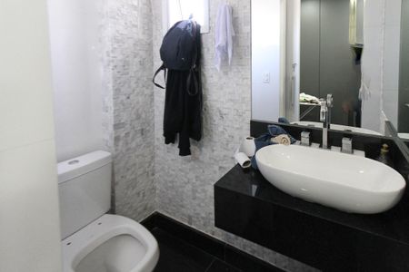 Apartamento à venda com 380m², 4 quartos e 6 vagasBanheiro de Serviço