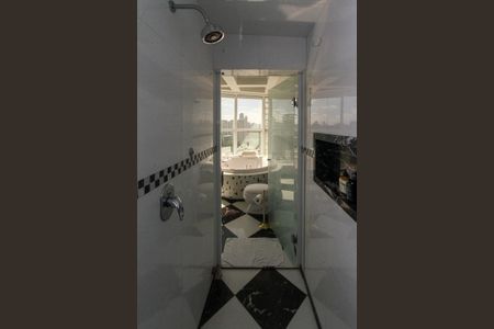 Apartamento à venda com 380m², 4 quartos e 6 vagasBanheiro da Suite 04